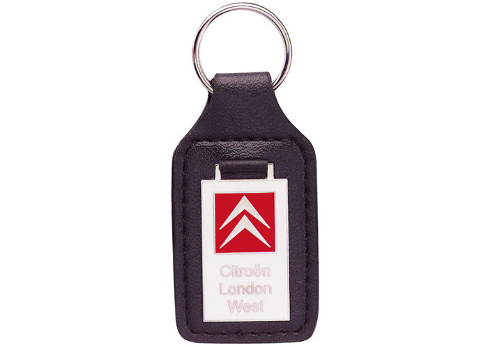 Βασικές αλυσίδες συνήθειας, τσέπη Keychain δέρματος αυτοκινήτων με το συνθετικό έμβλημα σμάλτων, κράμα ψευδάργυρου με την επένδυση νικελίου